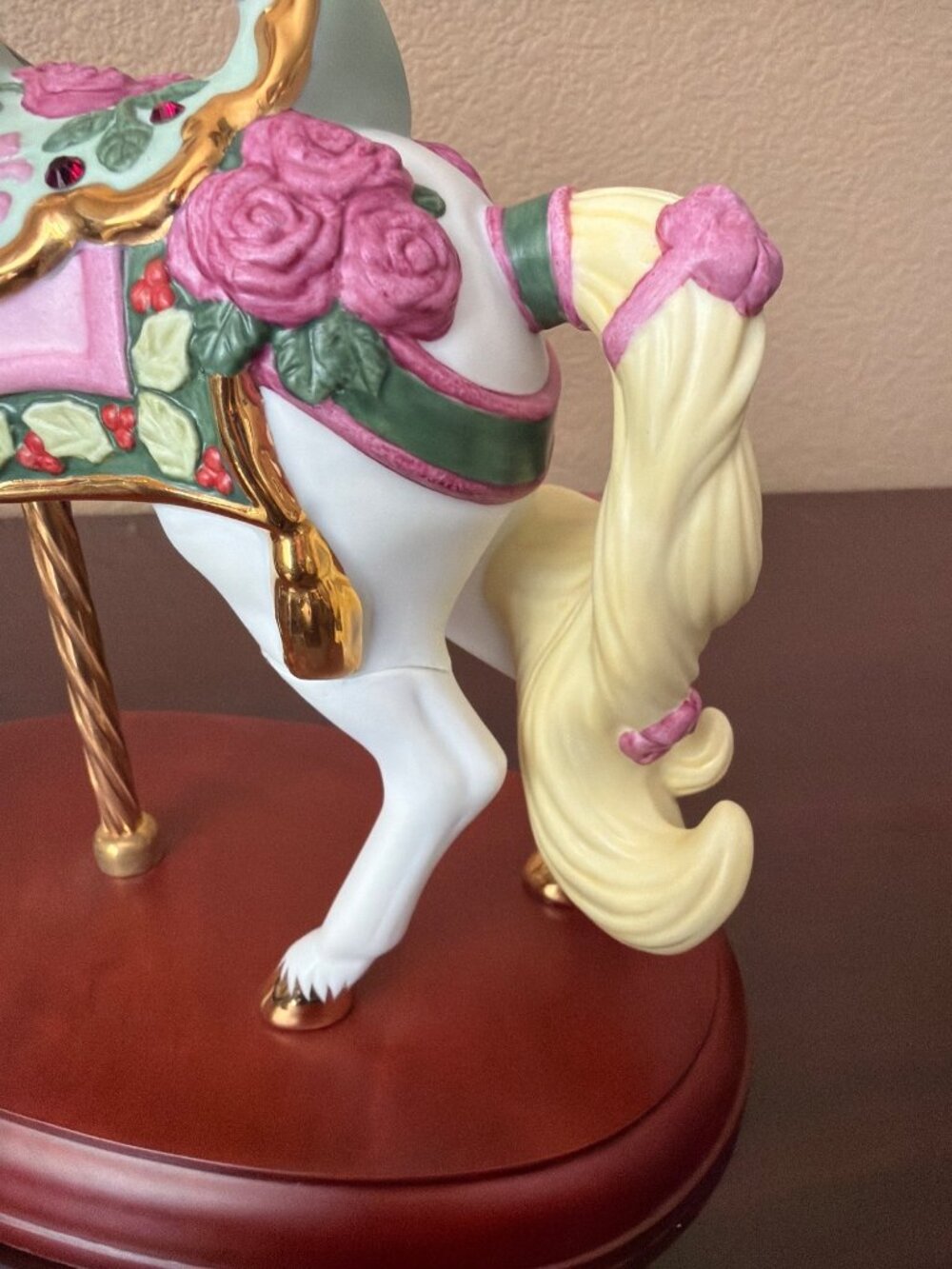 2009 Lenox Limited Edition "Rubies & Roses" Porcelain Carousel Horse w/FLAW - Picture 14 of 16